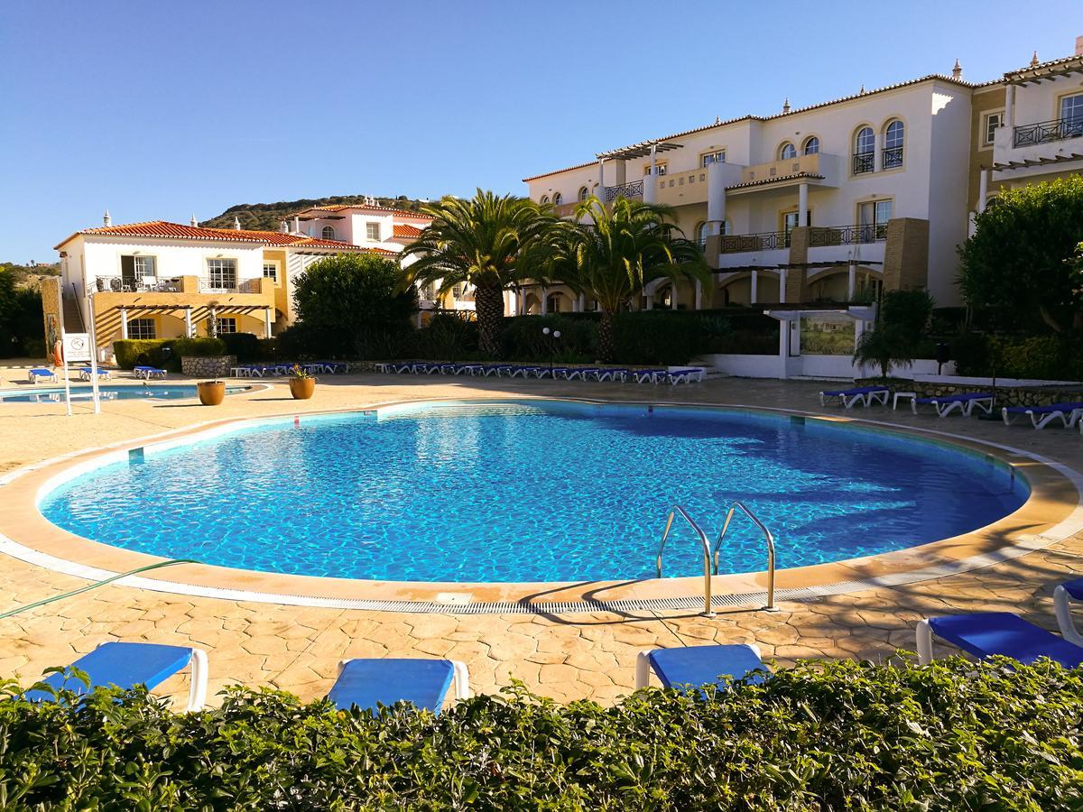 Готель Club House Cvl Praia Da Luz Екстер'єр фото