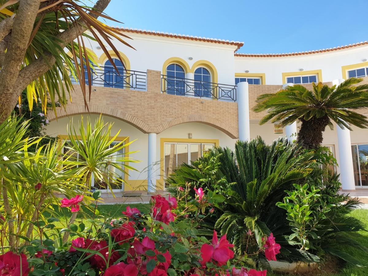 Готель Club House Cvl Praia Da Luz Екстер'єр фото