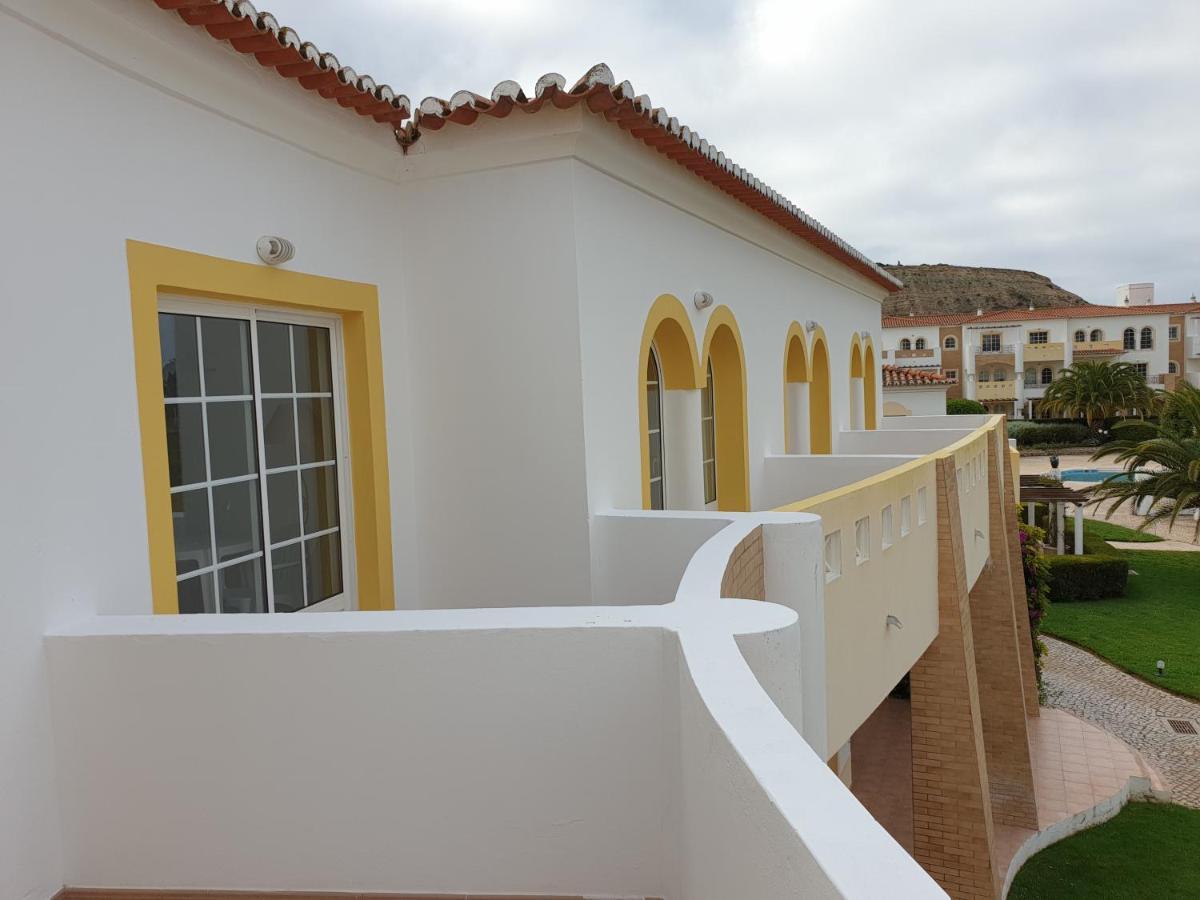Готель Club House Cvl Praia Da Luz Екстер'єр фото