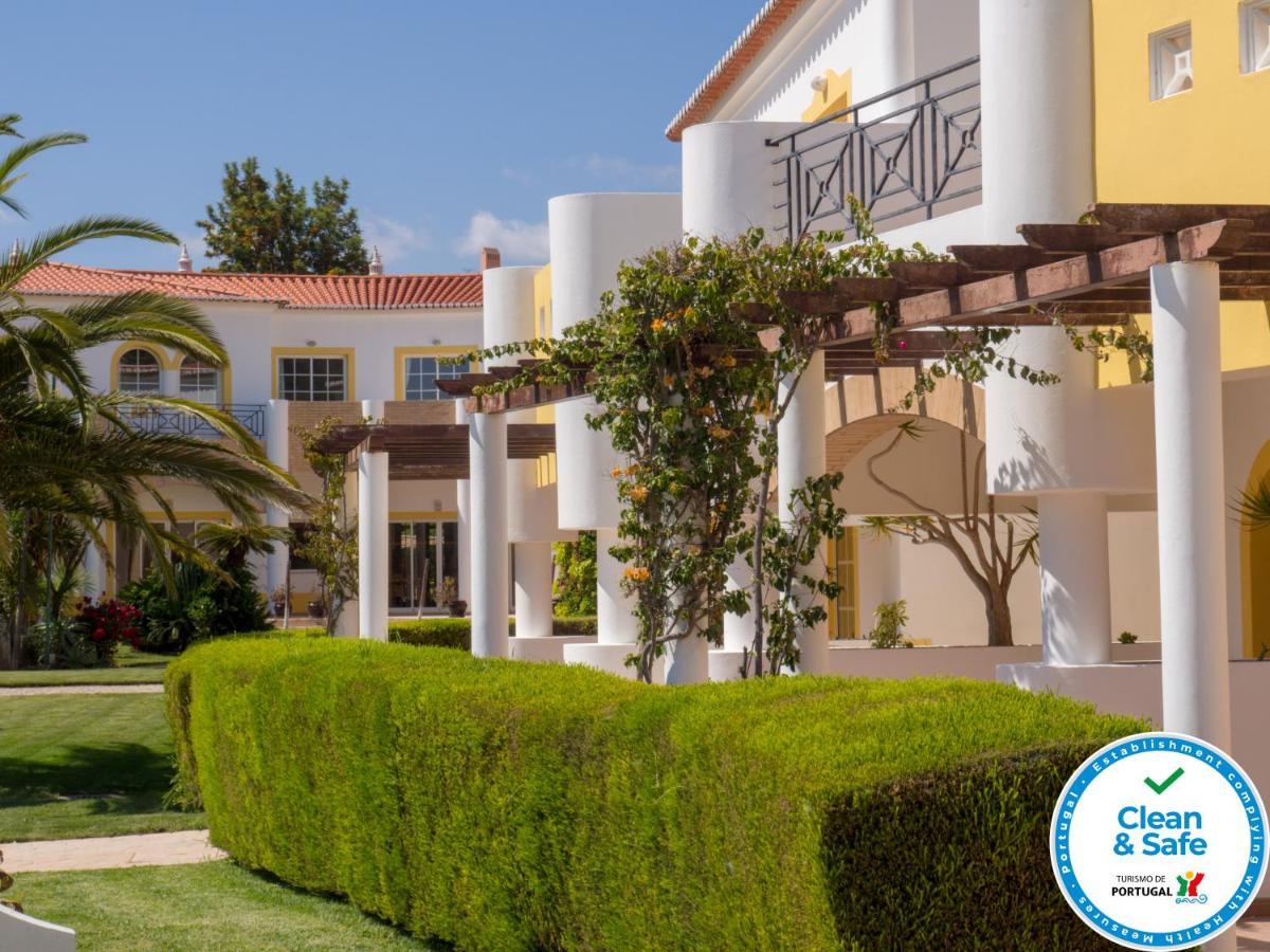 Готель Club House Cvl Praia Da Luz Екстер'єр фото