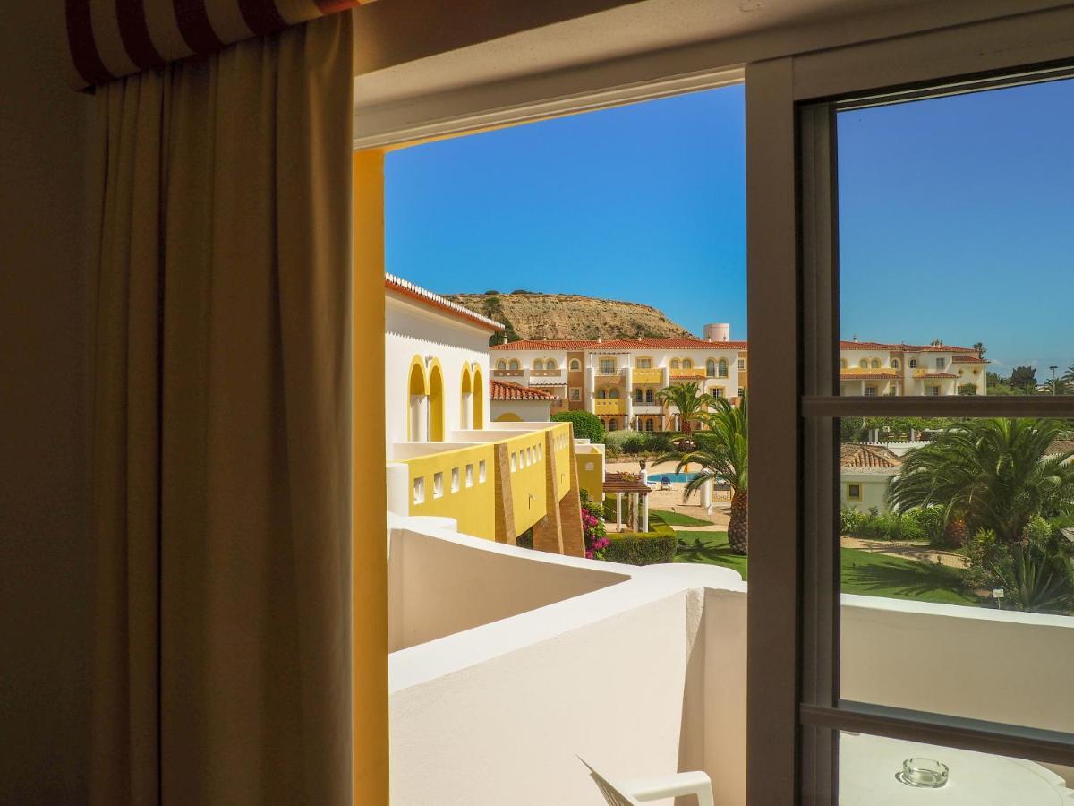 Готель Club House Cvl Praia Da Luz Екстер'єр фото