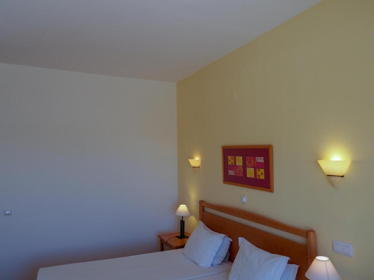 Готель Club House Cvl Praia Da Luz Екстер'єр фото